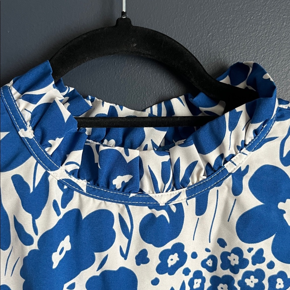 Women’s Blue Floral Ruffle Sleeve Top - Picture 6 of 16
